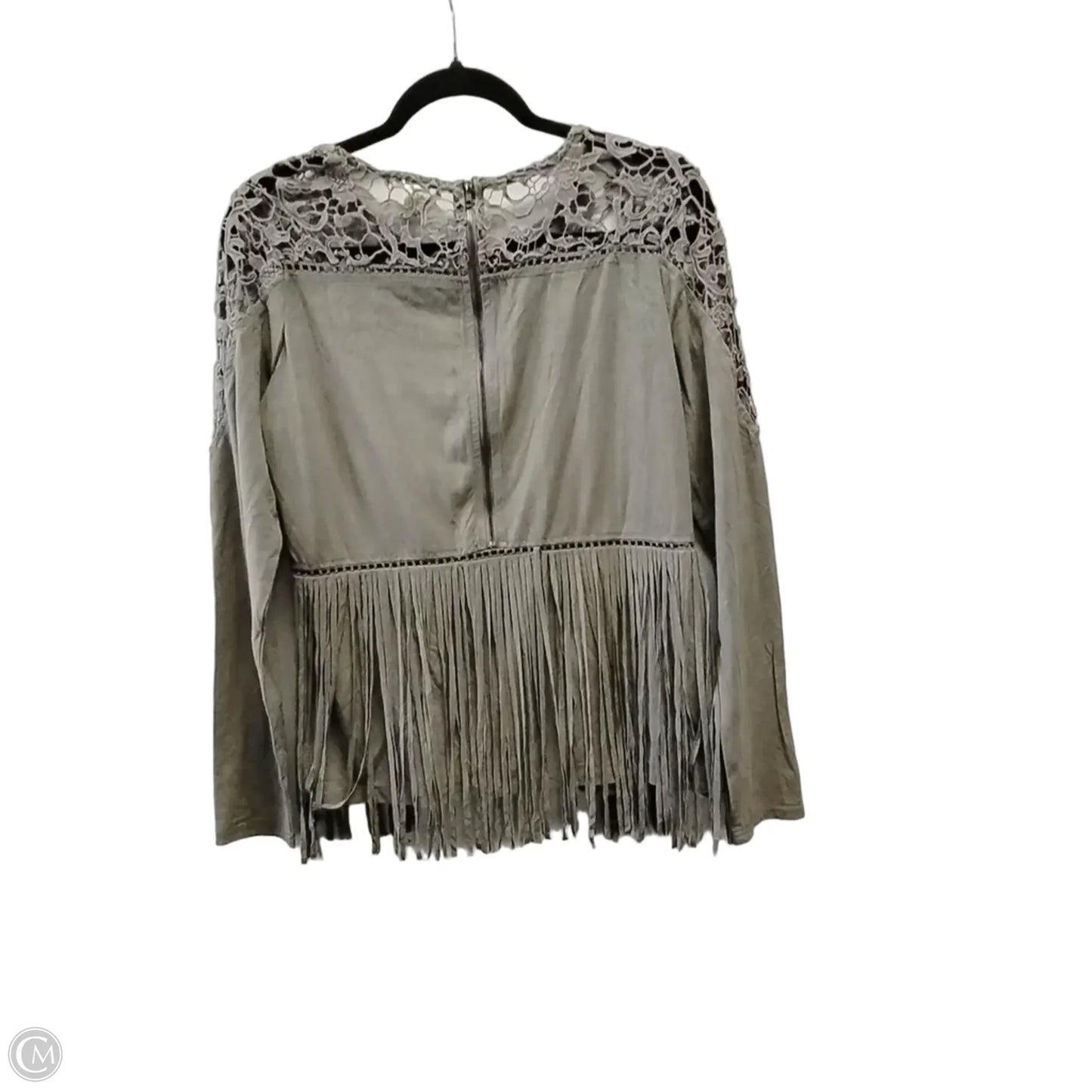 Top Long Sleeve By Gimmicks In Grey, Size: M