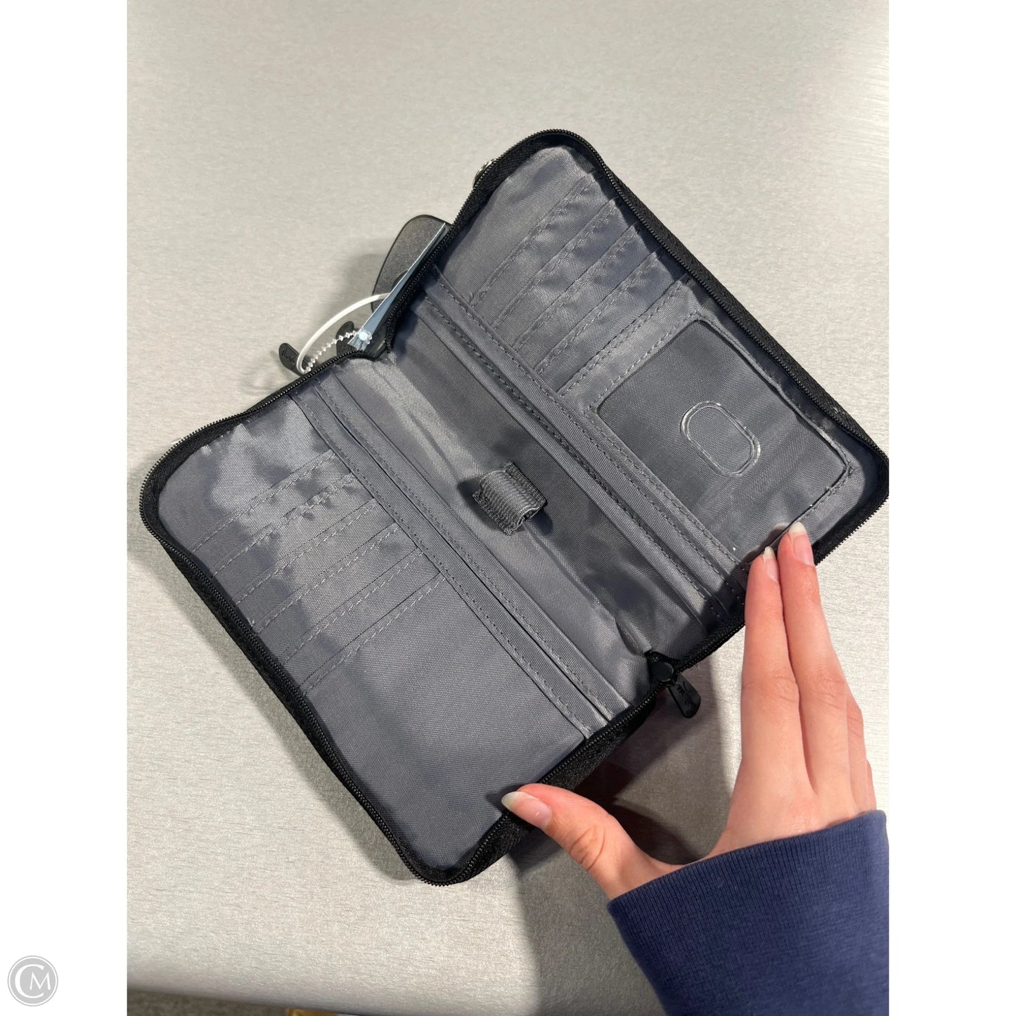 Wallet By Thirty One, Size: Small