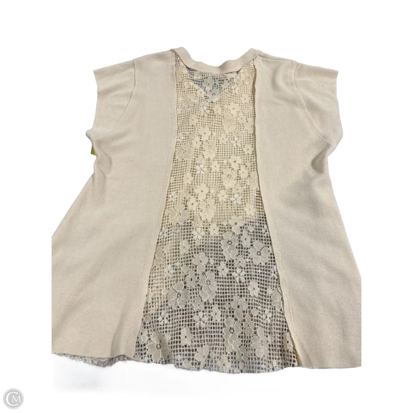Top Short Sleeve By Gimmicks In Cream, Size: M