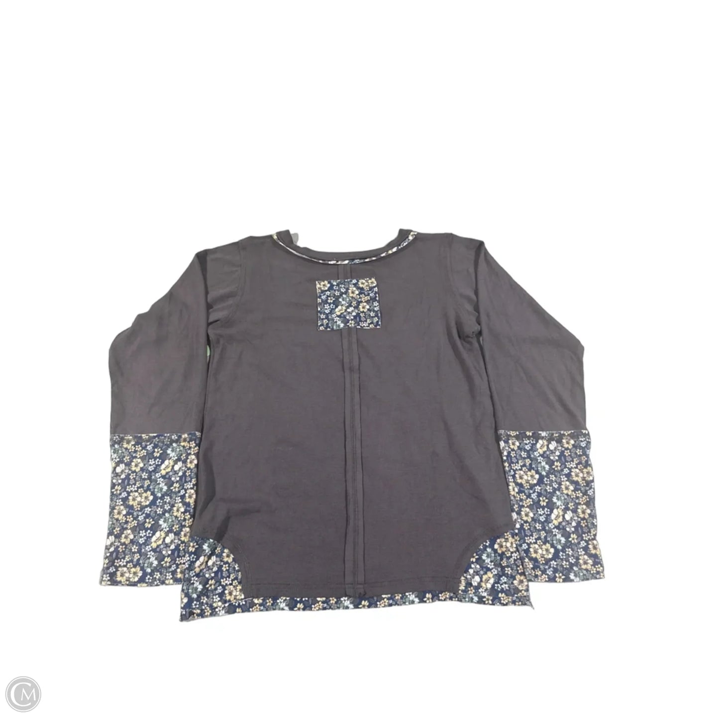 Top Long Sleeve By Pol In Grey, Size: S