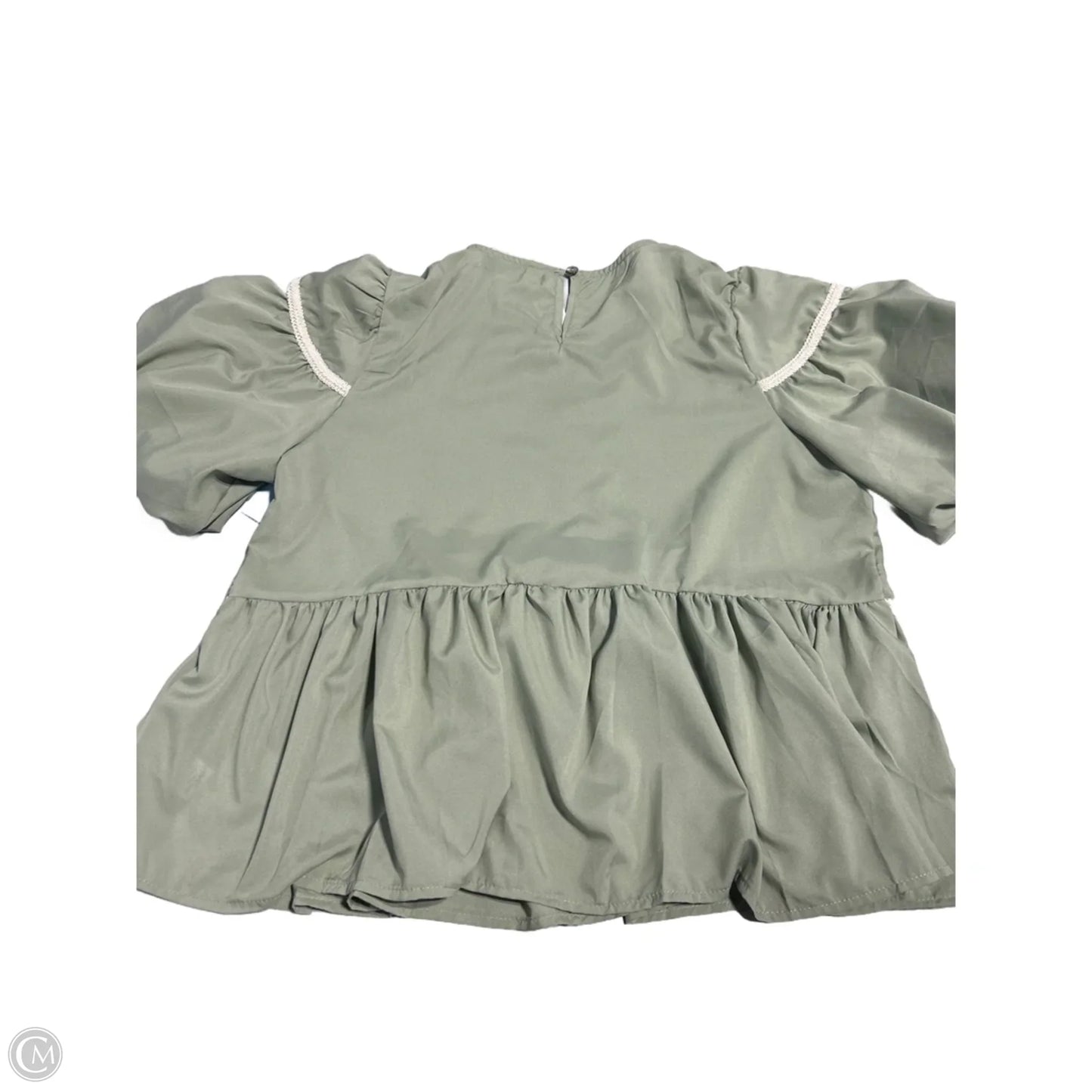 Top Short Sleeve By She + Sky In Green, Size: L