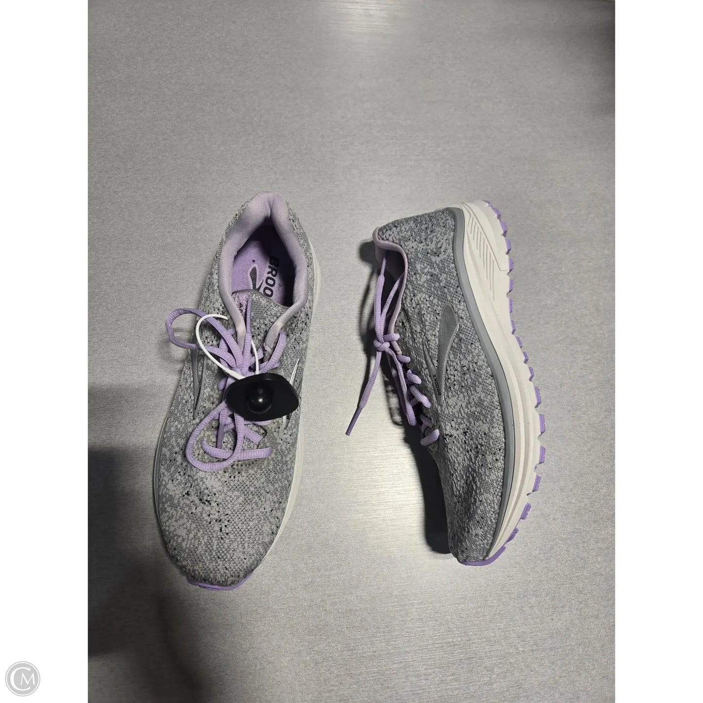 Shoes Athletic By Brooks In Grey, Size: 10