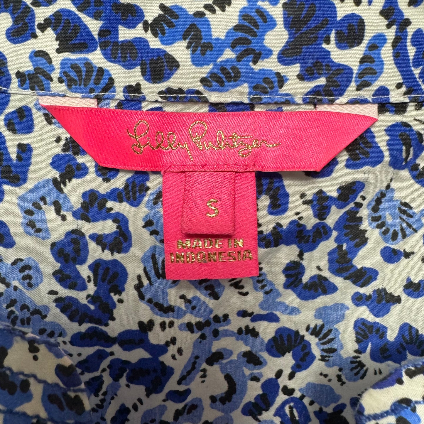 Top Long Sleeve Designer By Lilly Pulitzer In Blue & White, Size: S