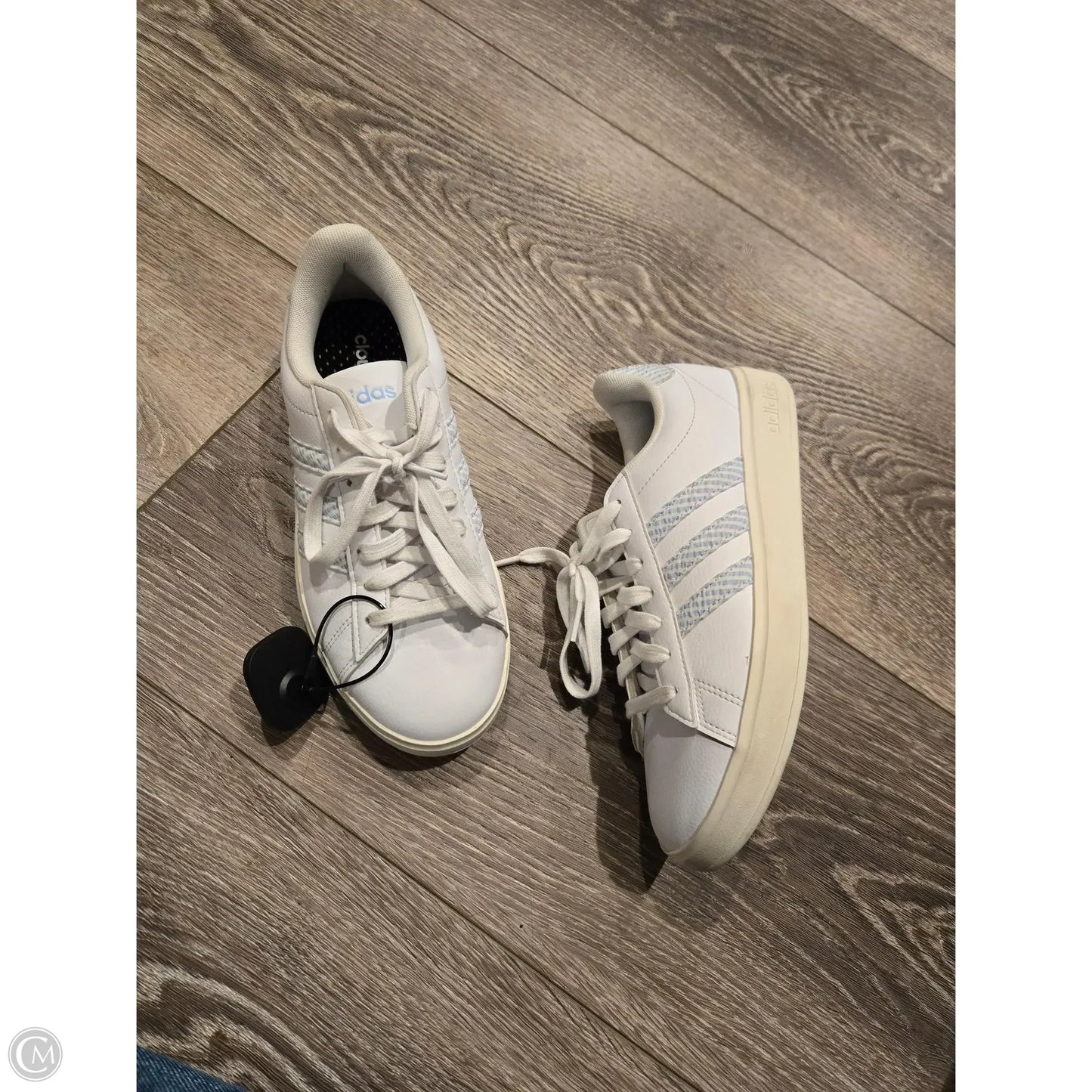 Shoes Flats By Adidas In White, Size: 7