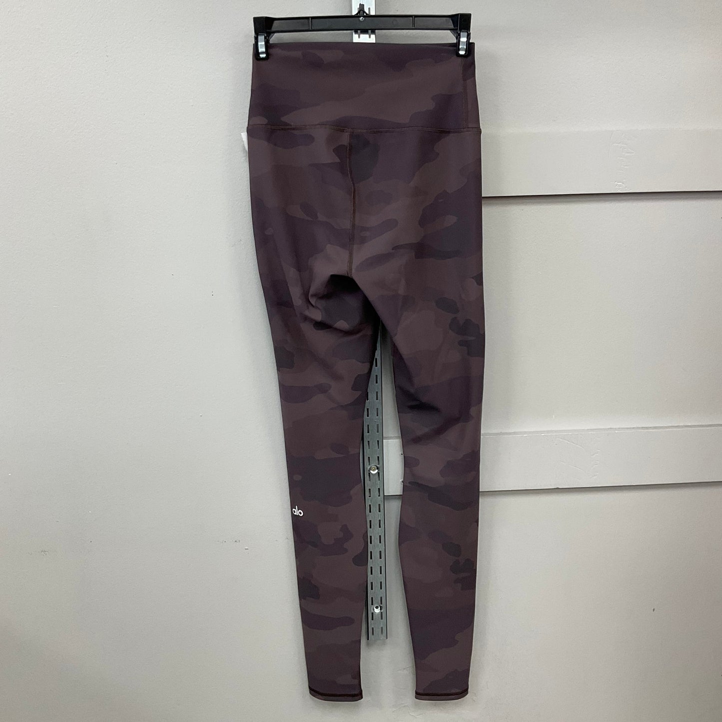 Athletic Leggings By Alo In Camouflage Print, Size:S