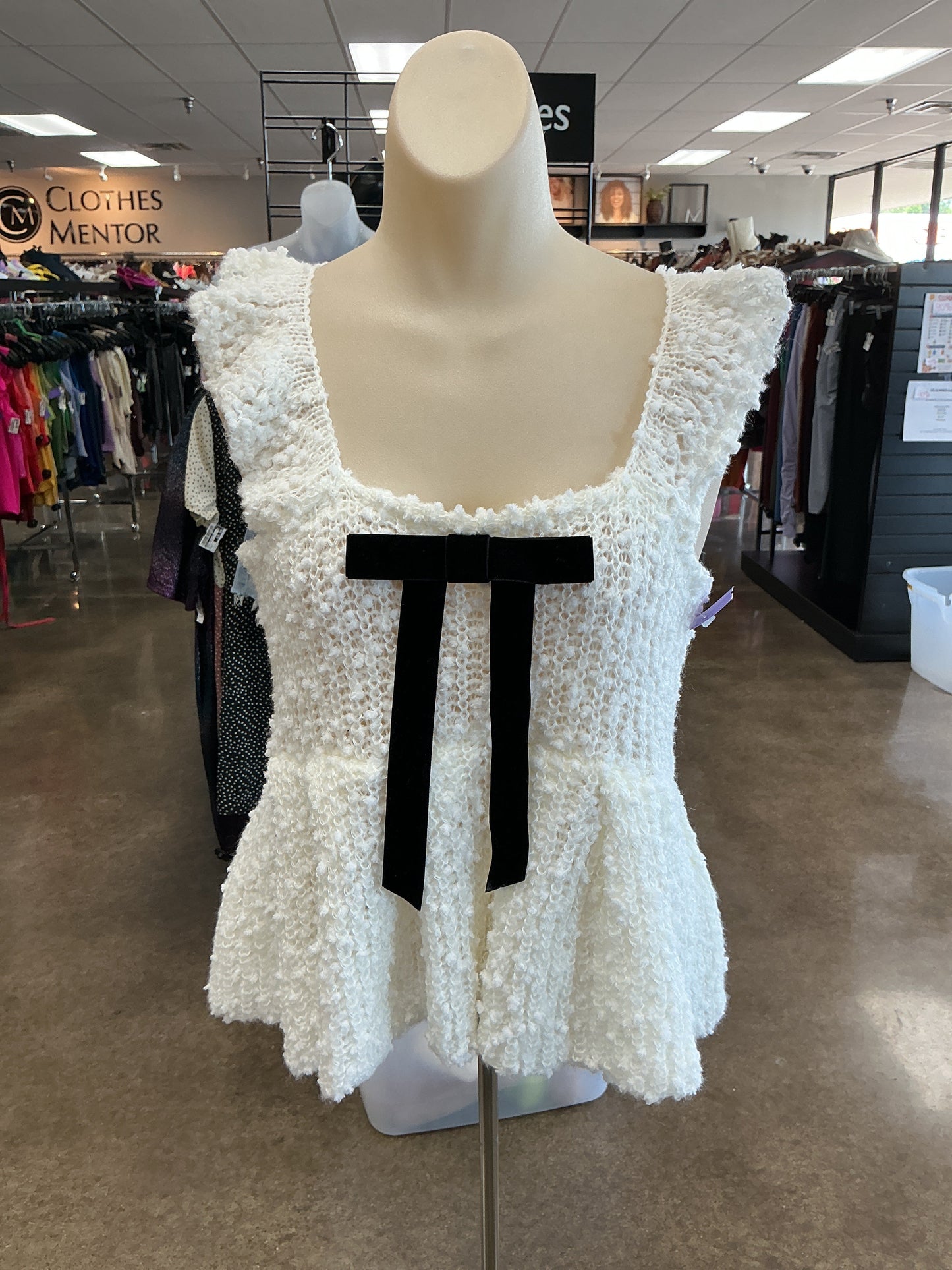 Top Sleeveless By So Me In Black & Cream, Size:M