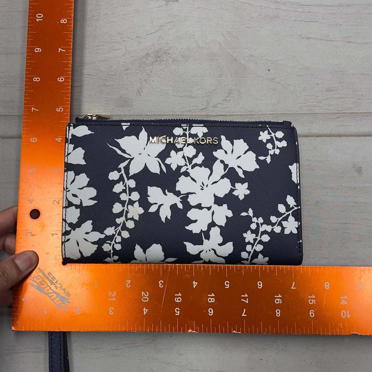 Wristlet Designer By Michael Kors, Size: Medium