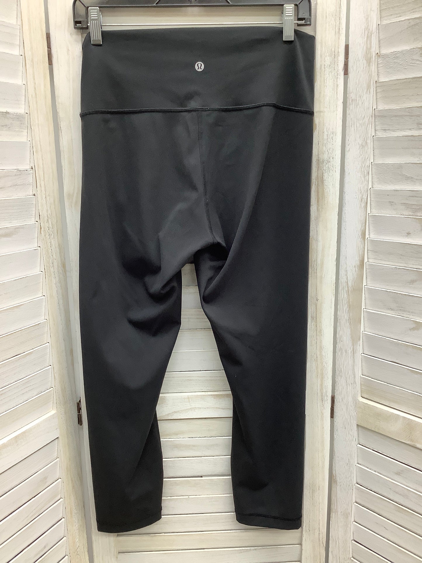Athletic Leggings Capris By Lululemon Size: M