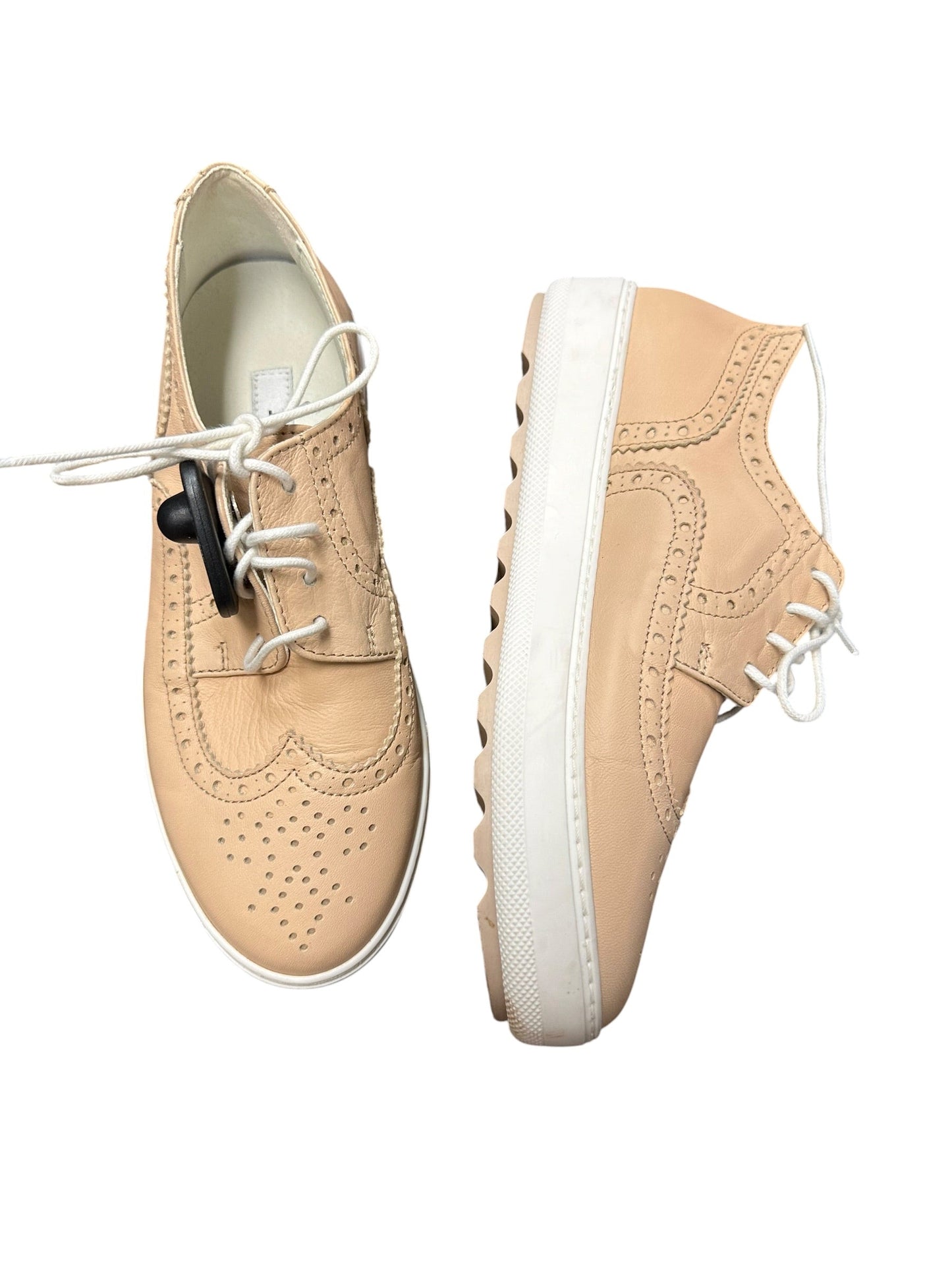 Shoes Sneakers By Cmc In Tan, Size:8.5