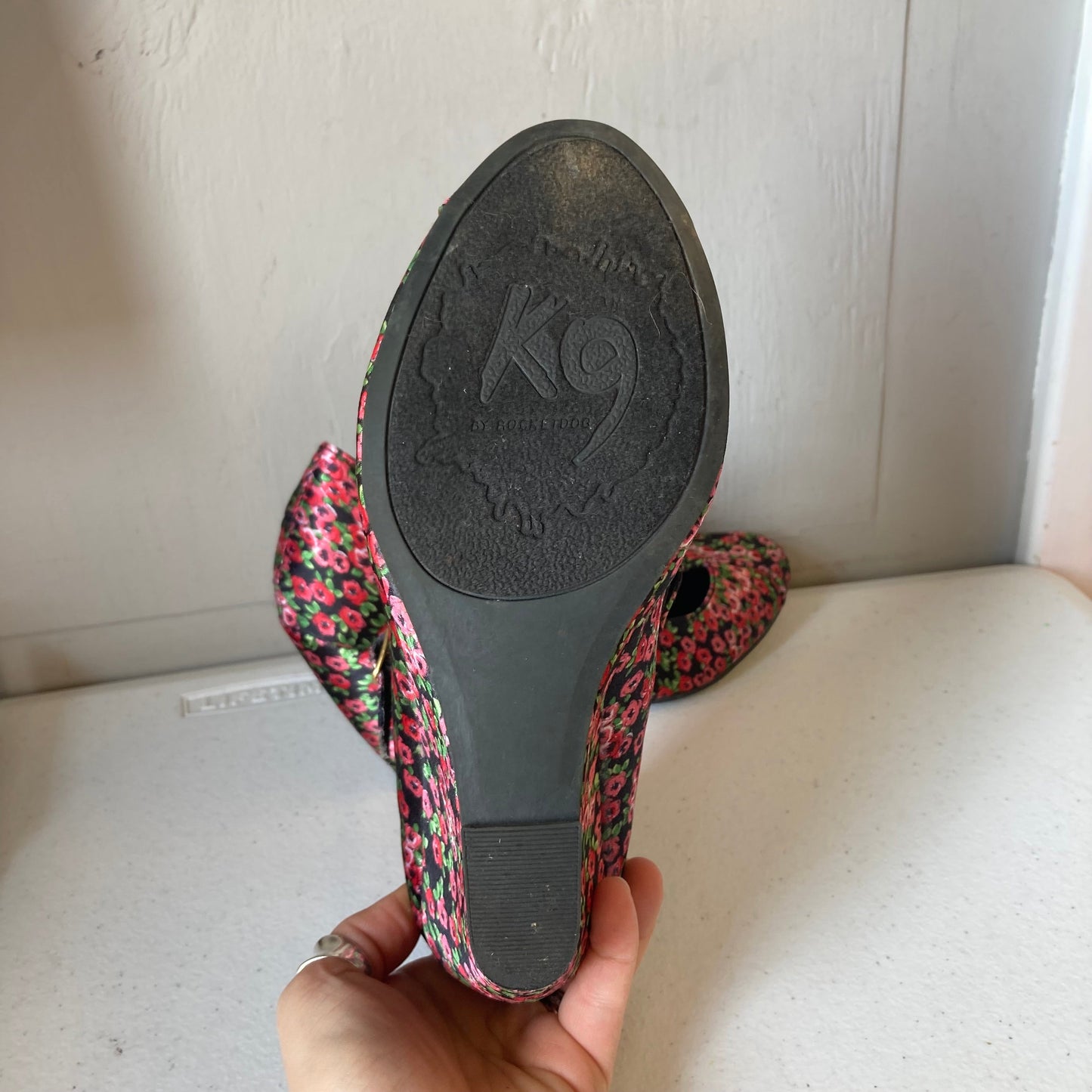 Shoes Heels Wedge By Rocket Dogs In Black & Red, Size:8
