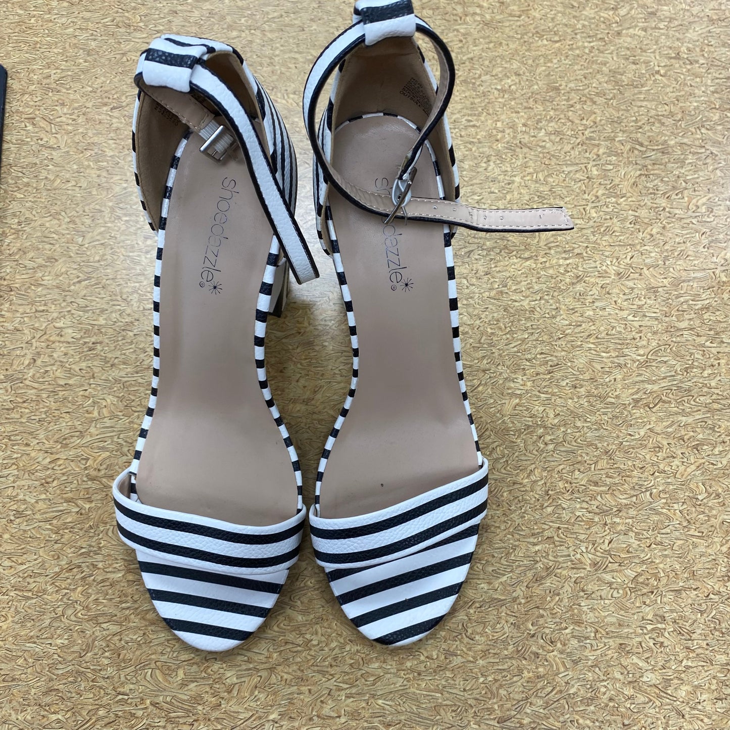 Shoes Heels Block By Shoedazzle In Black & White, Size:8.5