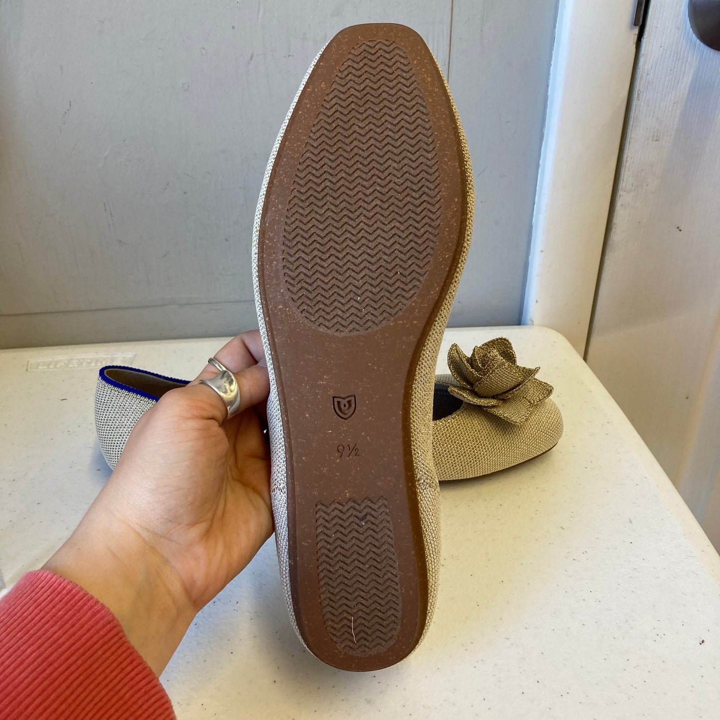 Shoes Flats By Rothys In Gold, Size:9.5