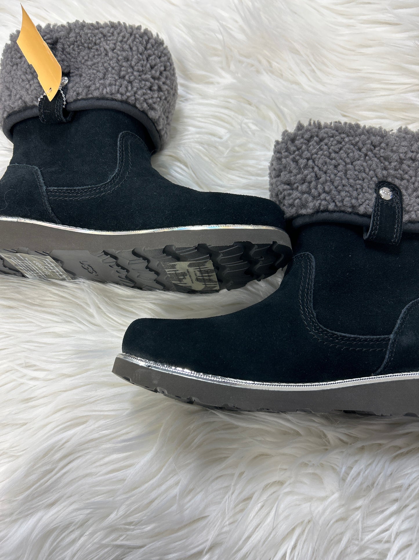 Boots Designer By Ugg In Black, Size:6