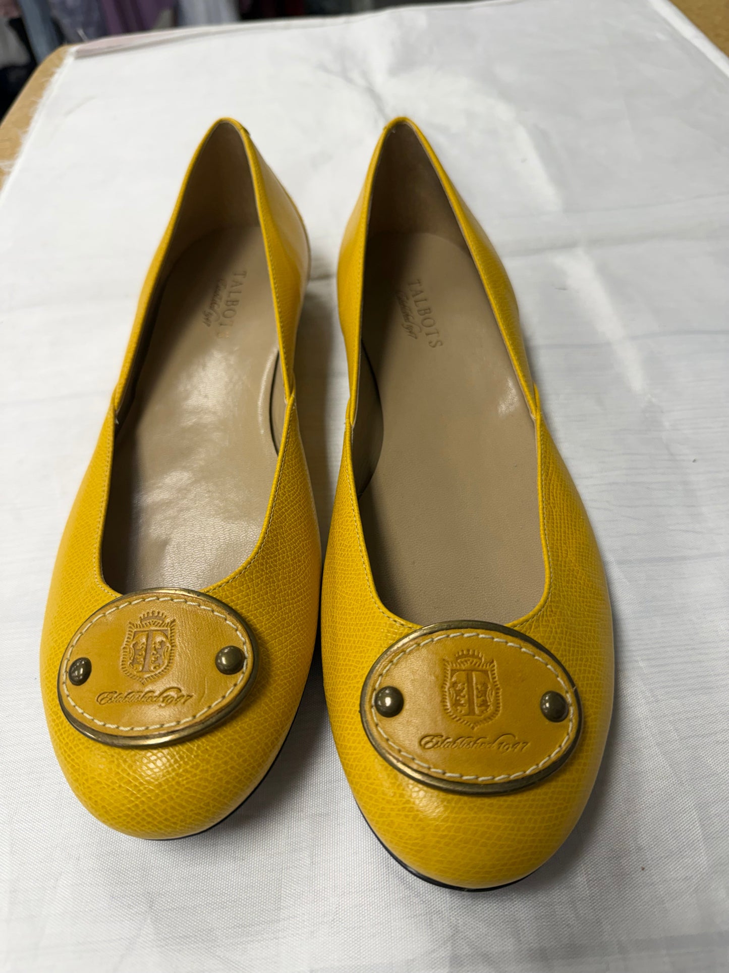 Shoes Flats By Talbots In Yellow, Size:11