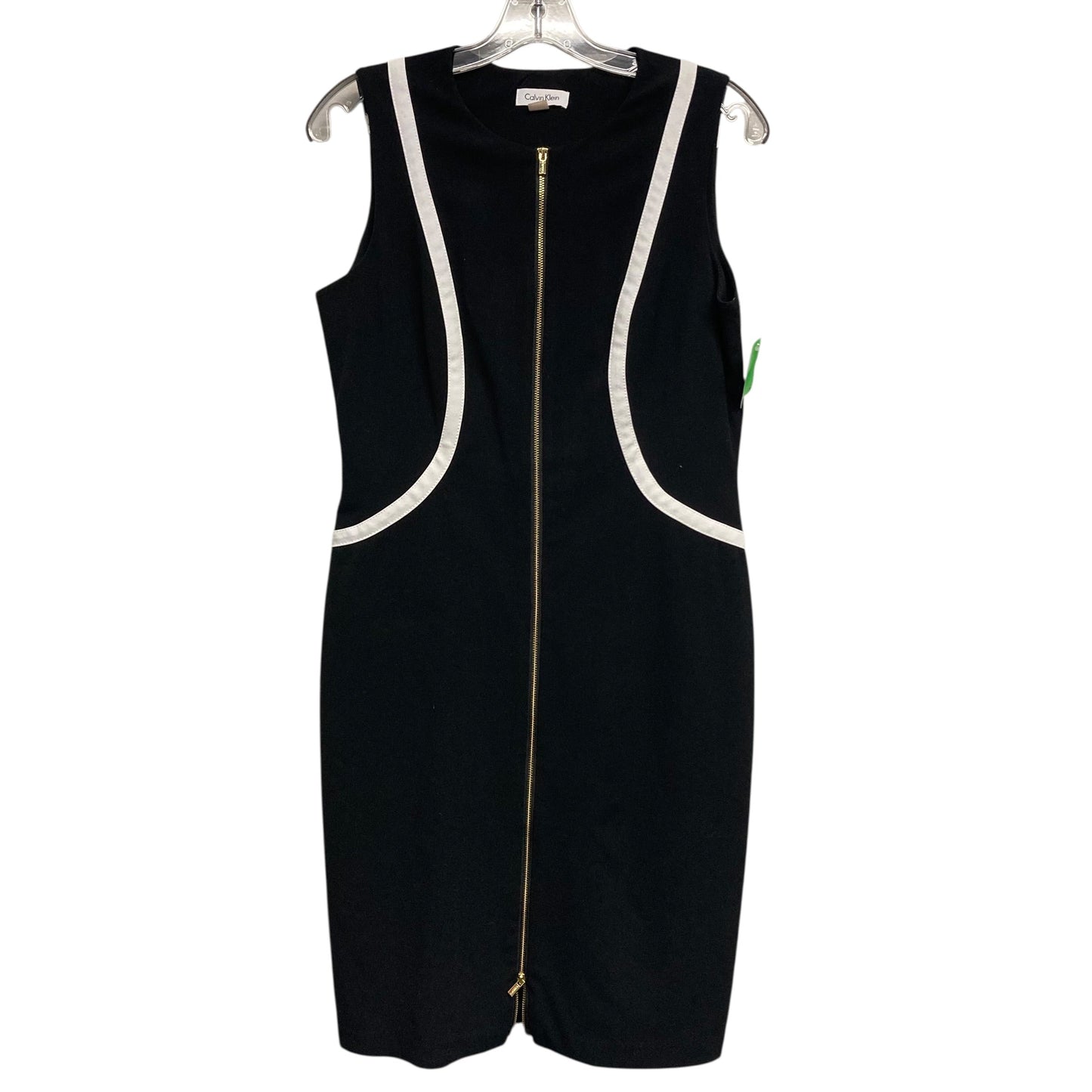 Dress Casual Short By Calvin Klein In Black & White, Size:M