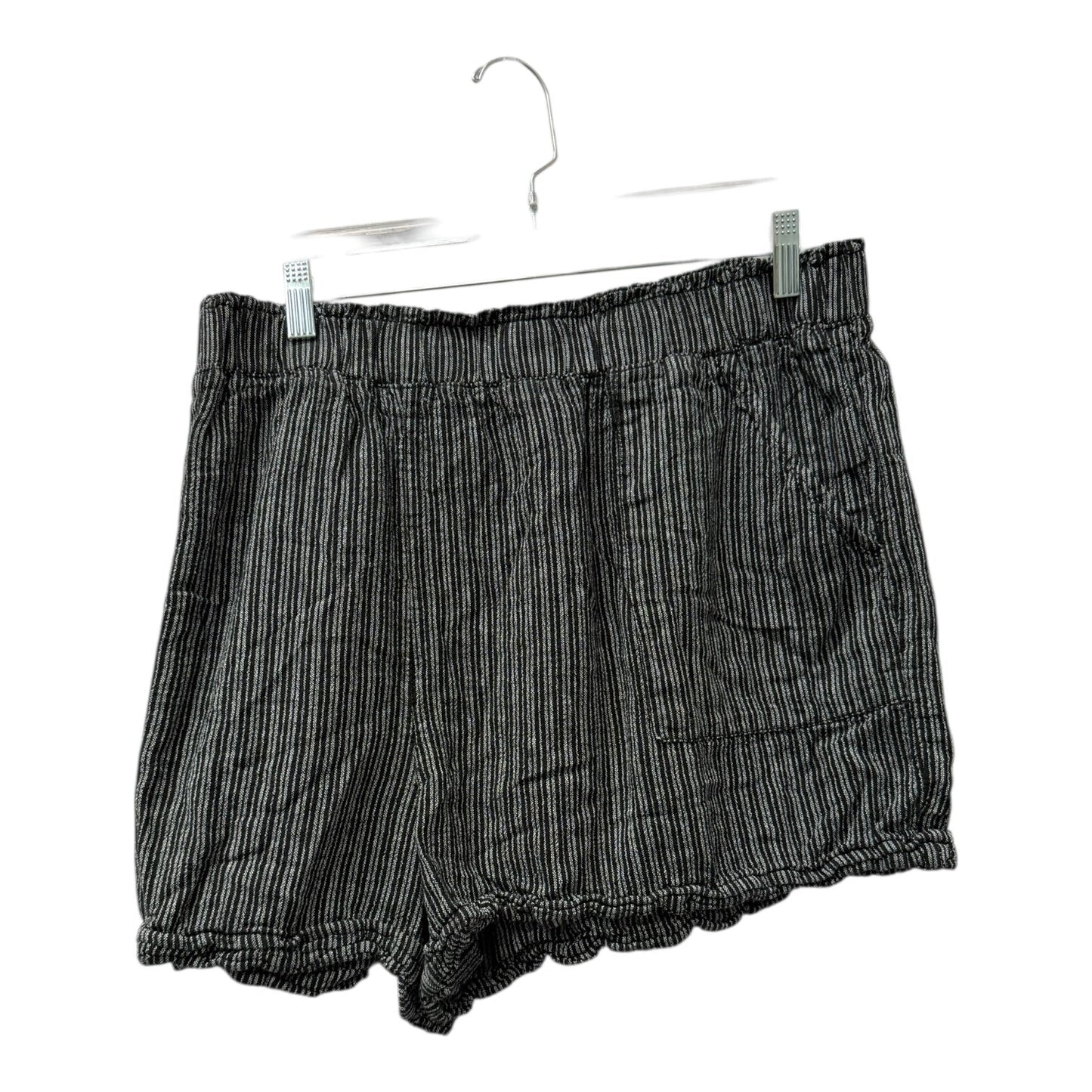 Shorts By Time And Tru In Black & White, Size:22