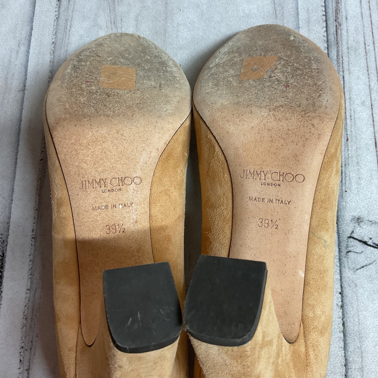 Shoes Luxury Designer By Jimmy Choo In Tan, Size: 39.5