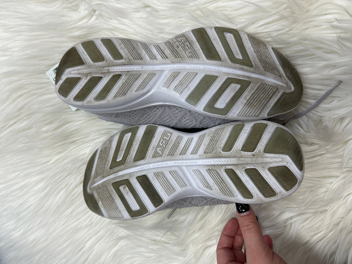 Shoes Sneakers By Cmc In Grey, Size:7.5