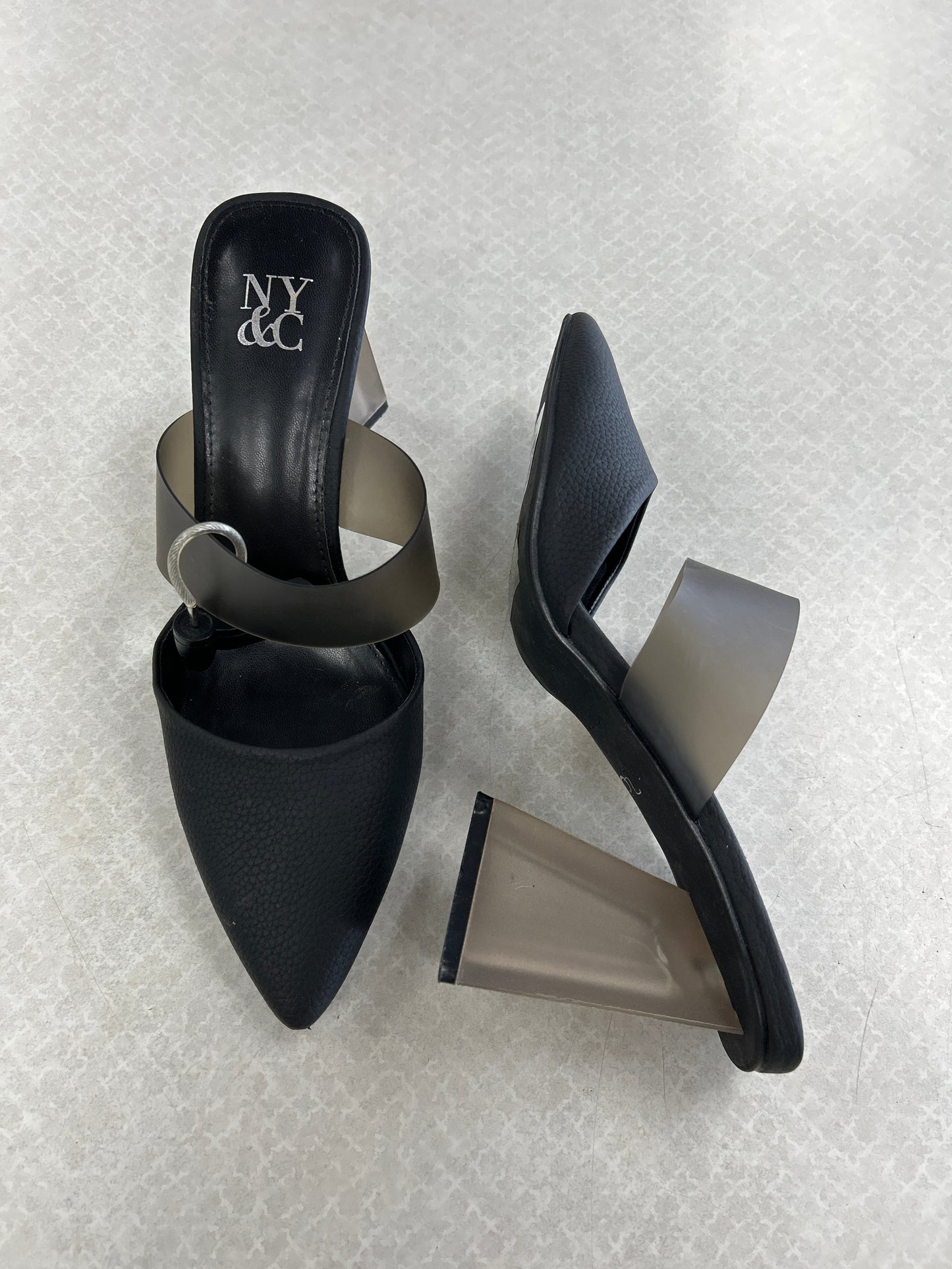 SANDALS HEELS BLOCK by NEW YORK AND CO In BLACK, Size: 7