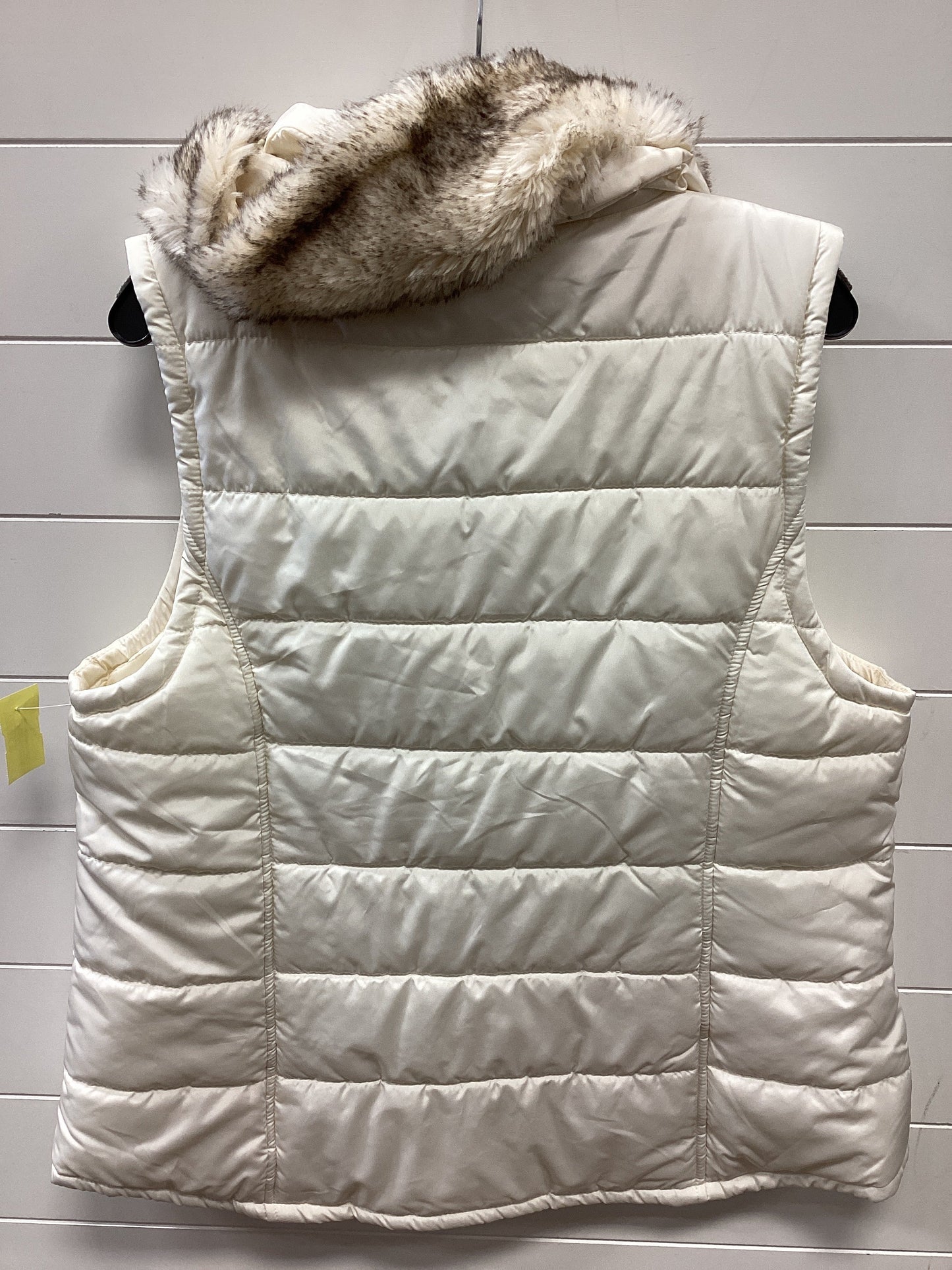 Vest Puffer & Quilted By Maurices In Cream, Size:Xxl