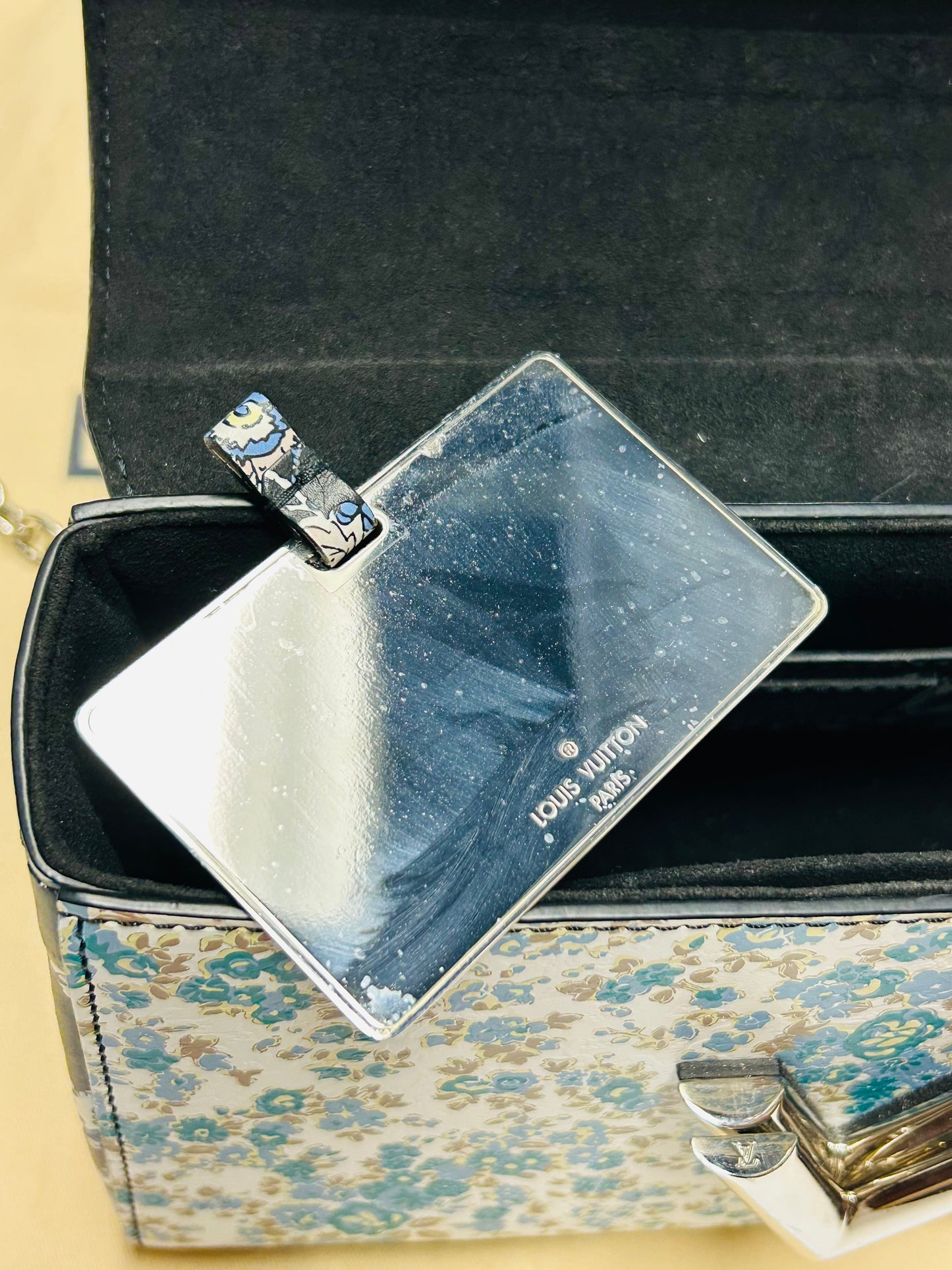 Handbag Luxury Designer By Louis Vuitton