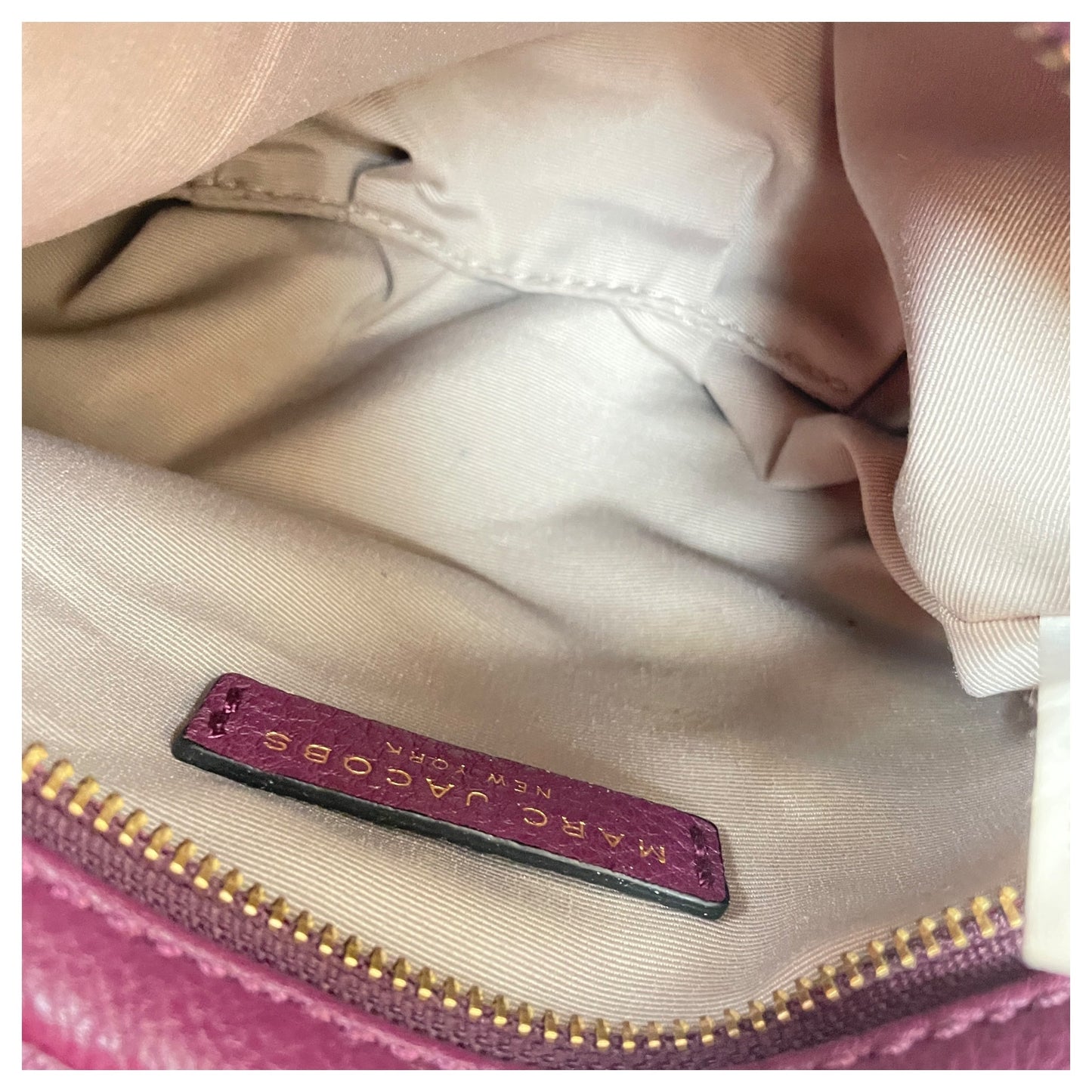 Crossbody Luxury Designer By Marc Jacobs In Purple, Size:Small