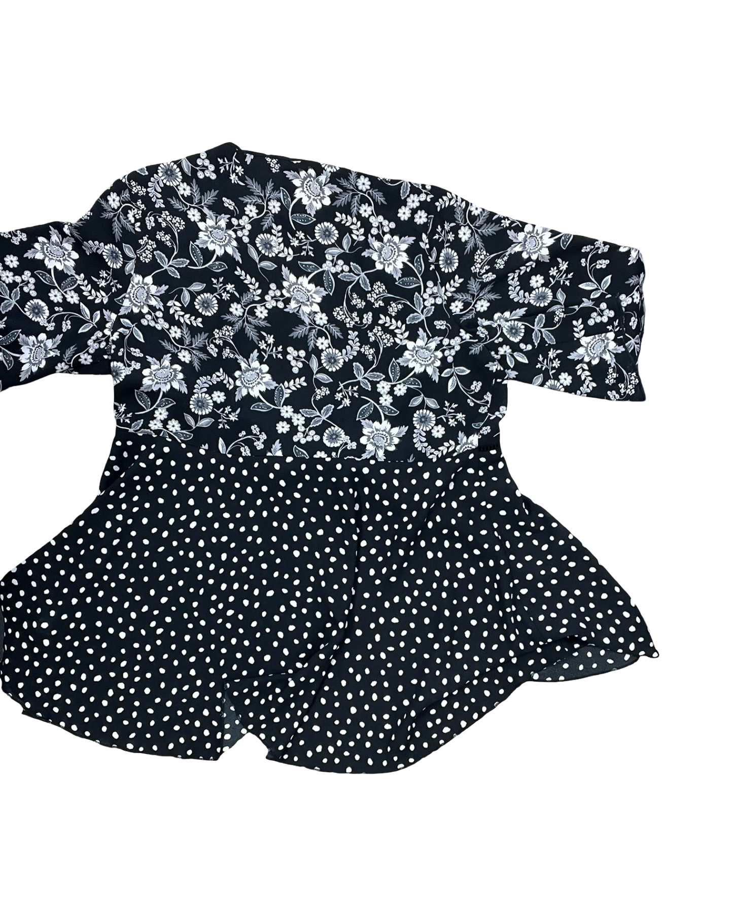 Tunic Ss By Cato In Black & Cream, Size:M