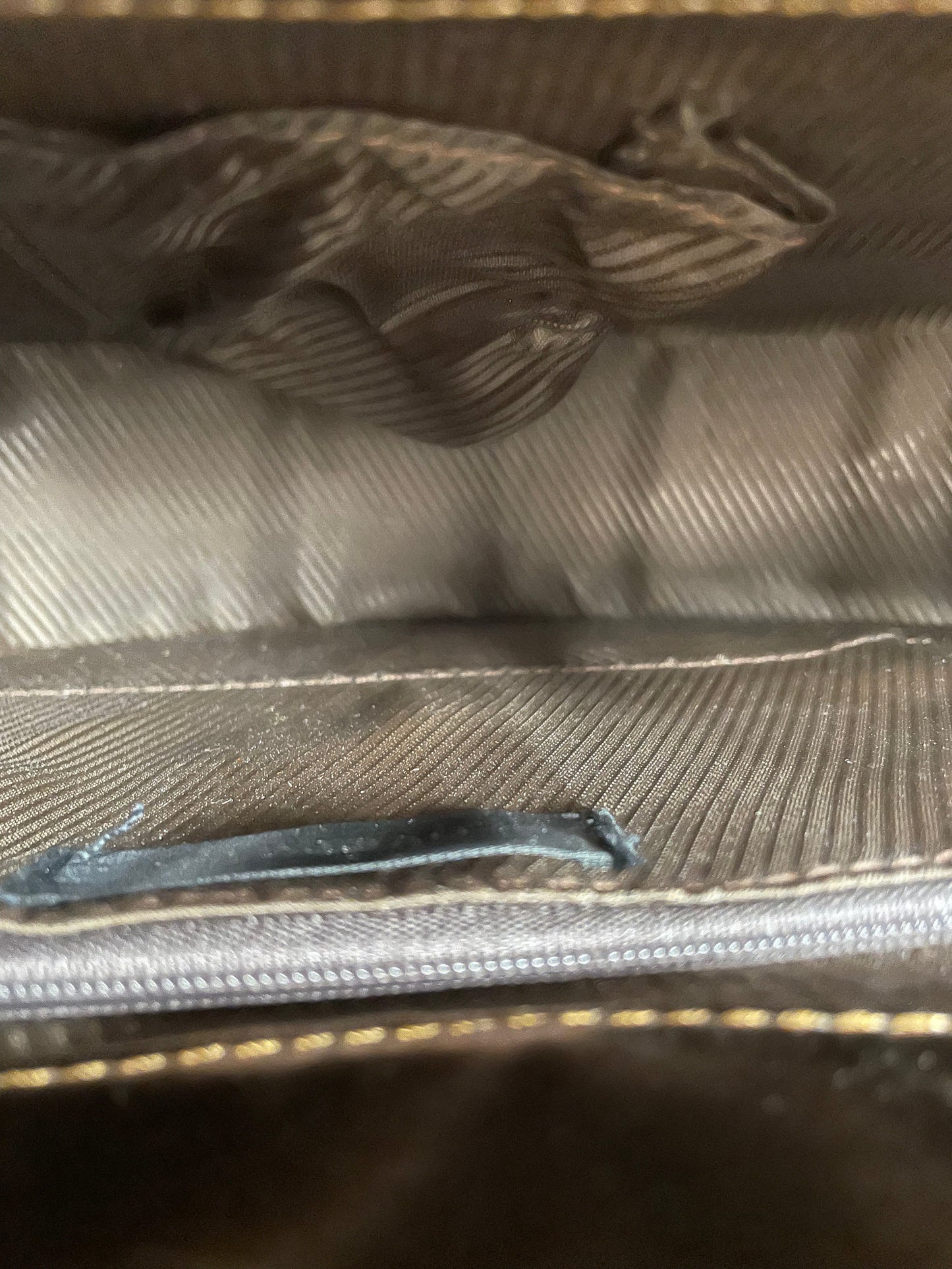 Handbag By Pretty Girl , Size: Large
