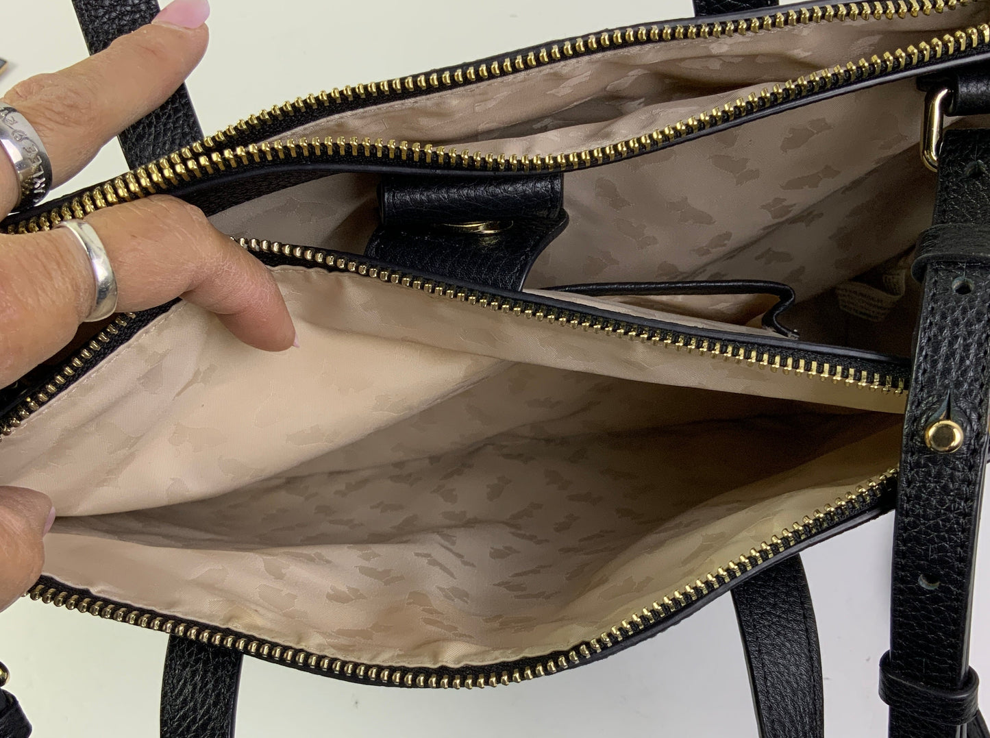 Handbag Leather By Radley London, Size: Medium