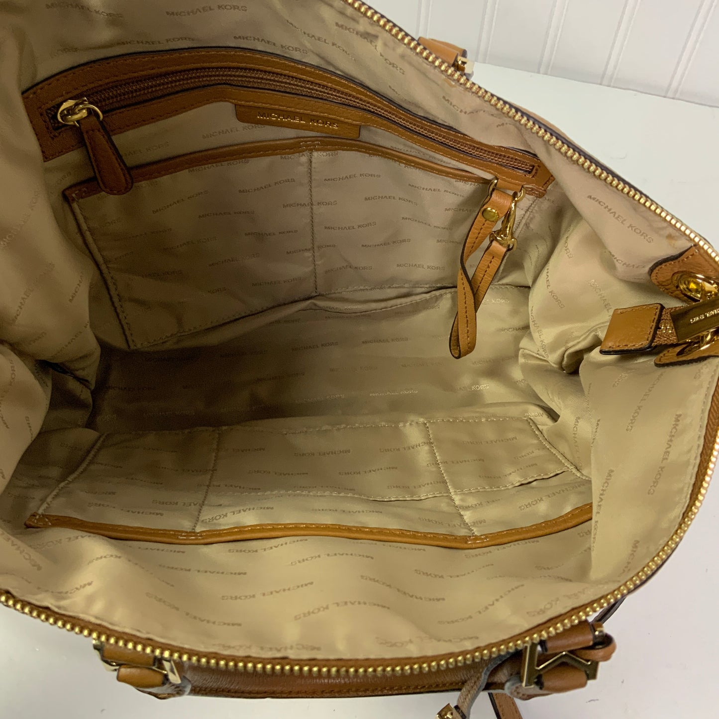 Handbag Designer By Michael Kors In Brown, Size:Medium