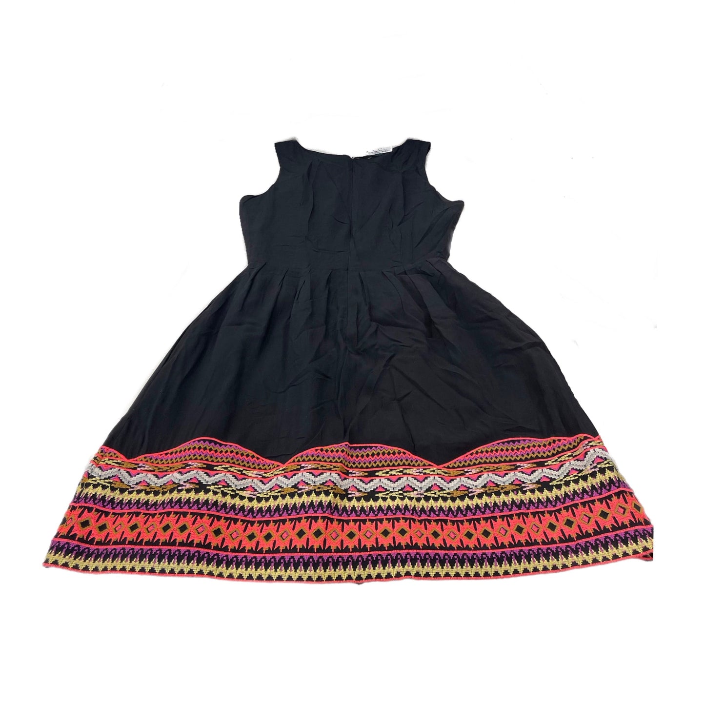 Dress Casual Short By Bcbgmaxazria Size: M