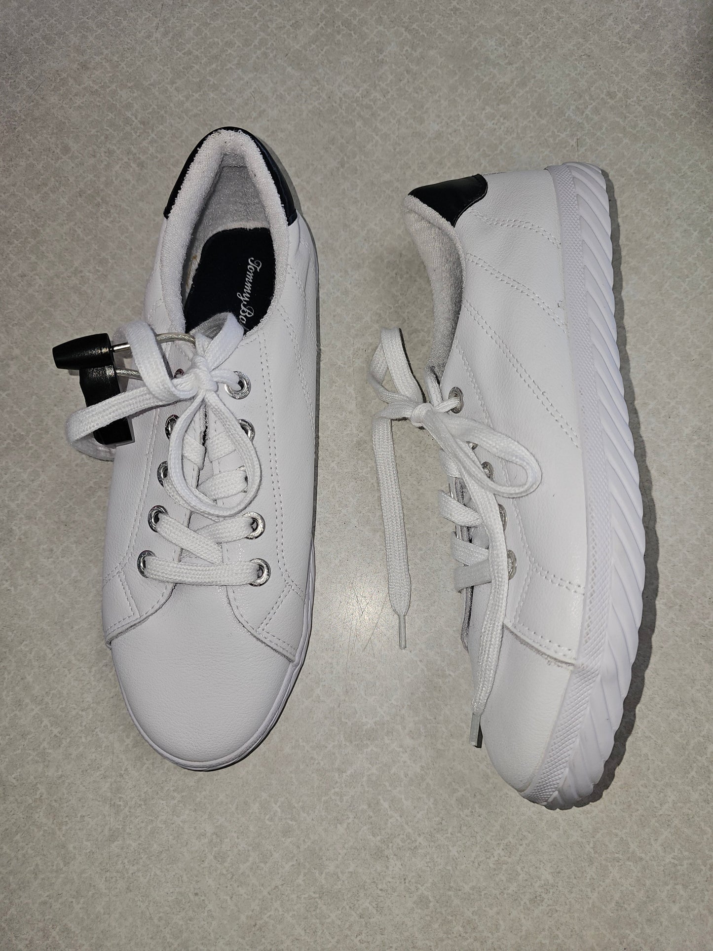 Shoes Sneakers By Tommy Bahama In White, Size:9