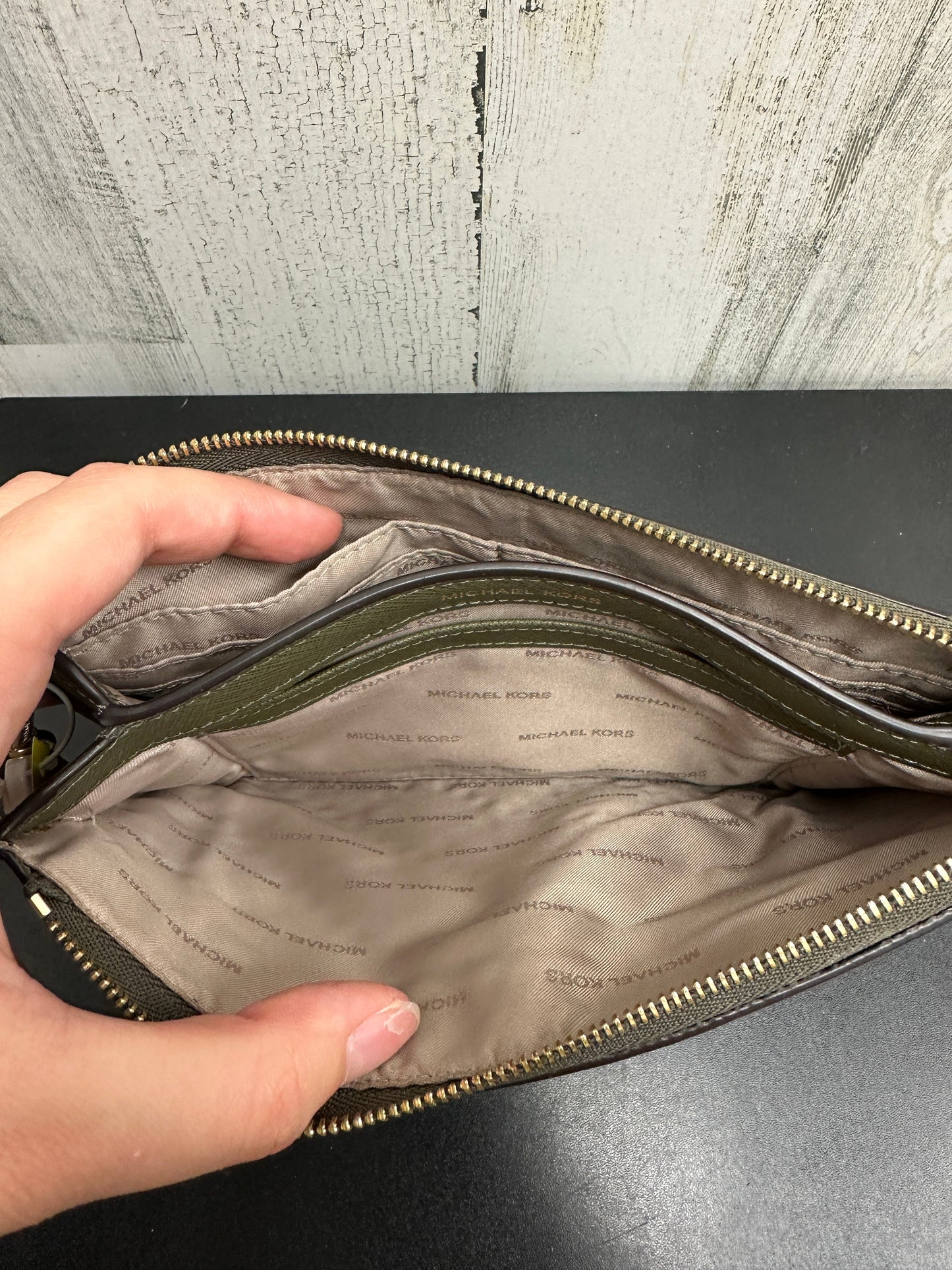 Wallet Designer By Michael Kors Size: Small