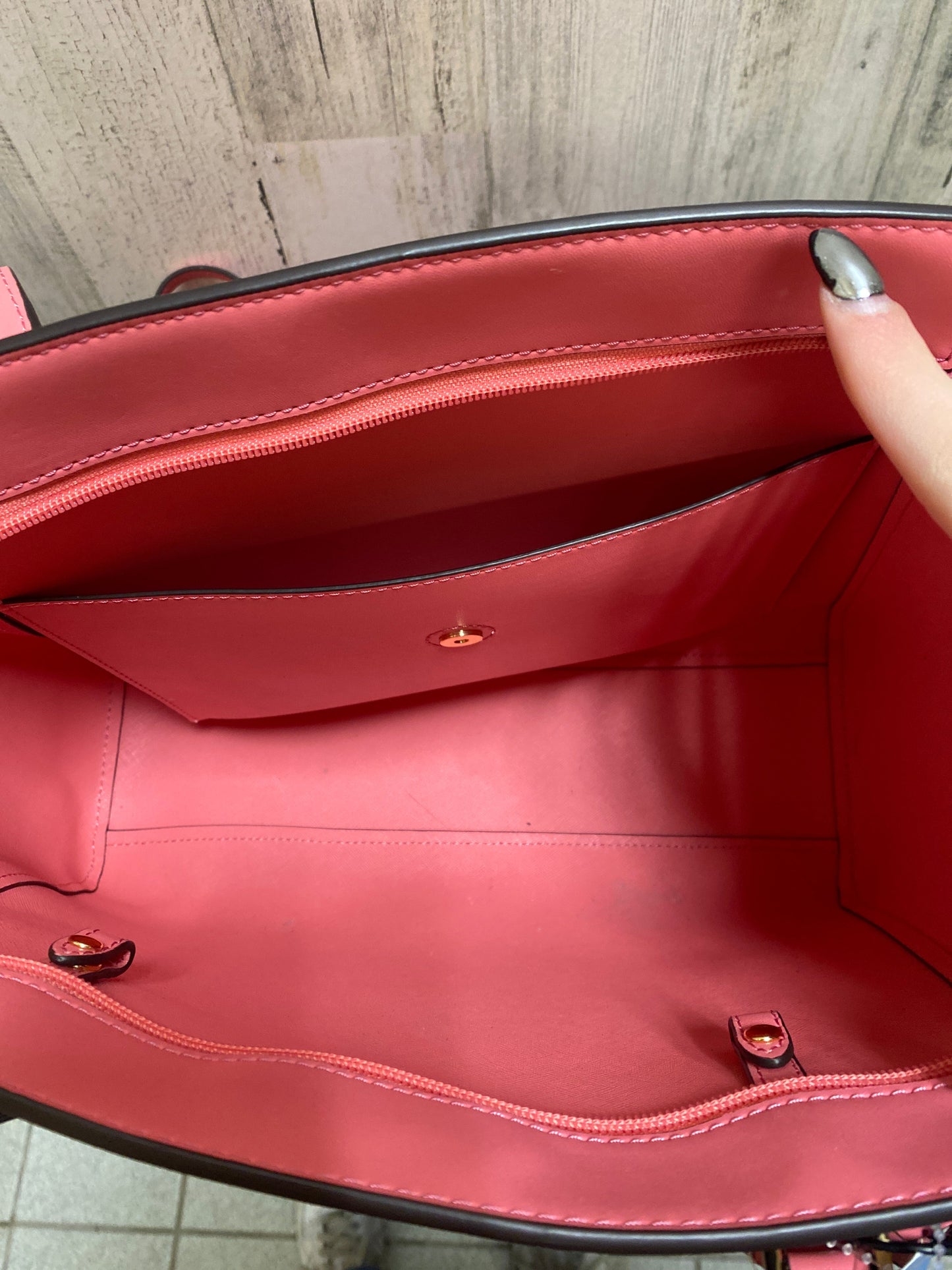 Handbag Designer By Michael Kors Size: Large