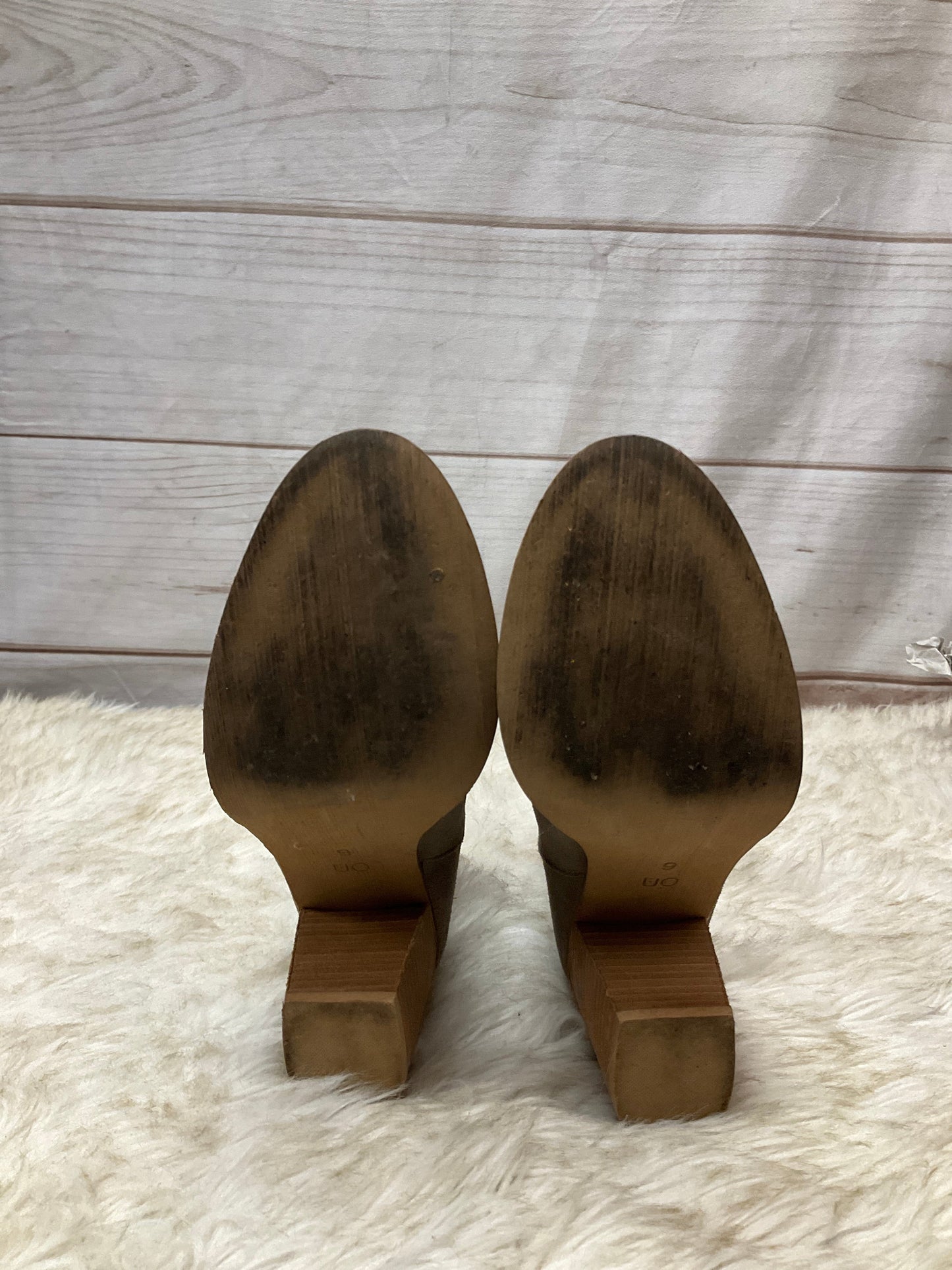 Boots Ankle Heels By Cmc Size: 9