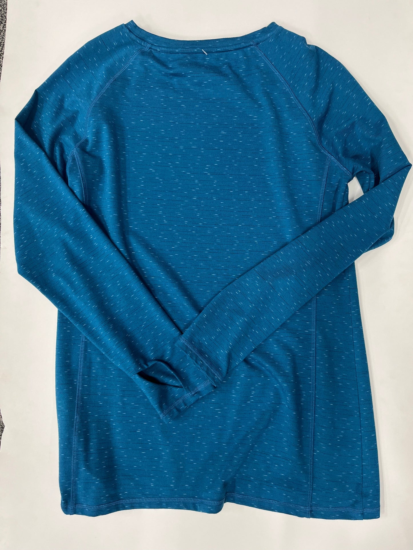 Athletic Sweatshirt Crewneck By Earth Yoga Size: L