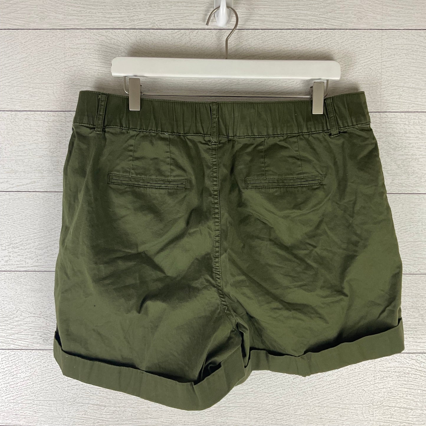 Shorts By Cme Size: 16