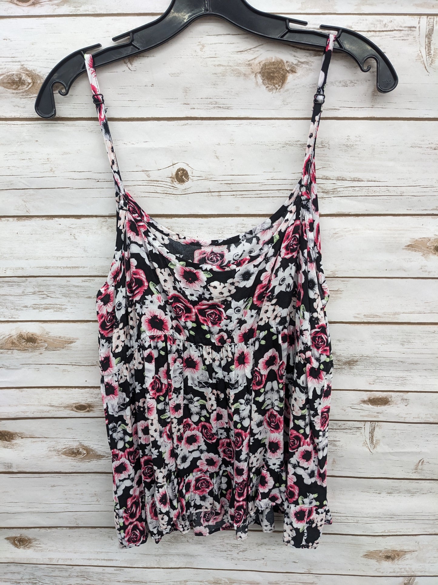 Top Sleeveless By Torrid Size: 1x