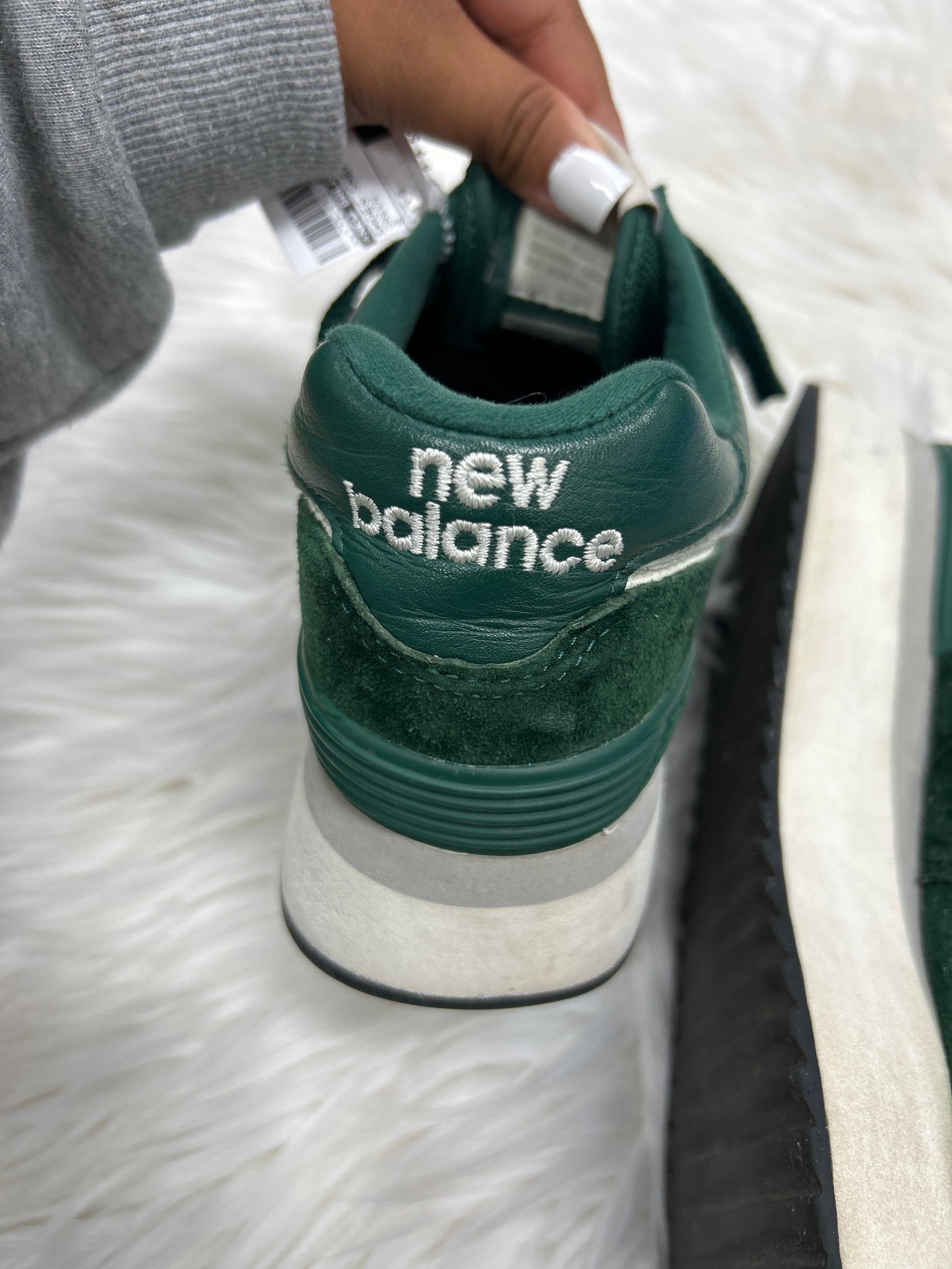 Shoes Sneakers By New Balance In Green, Size:8