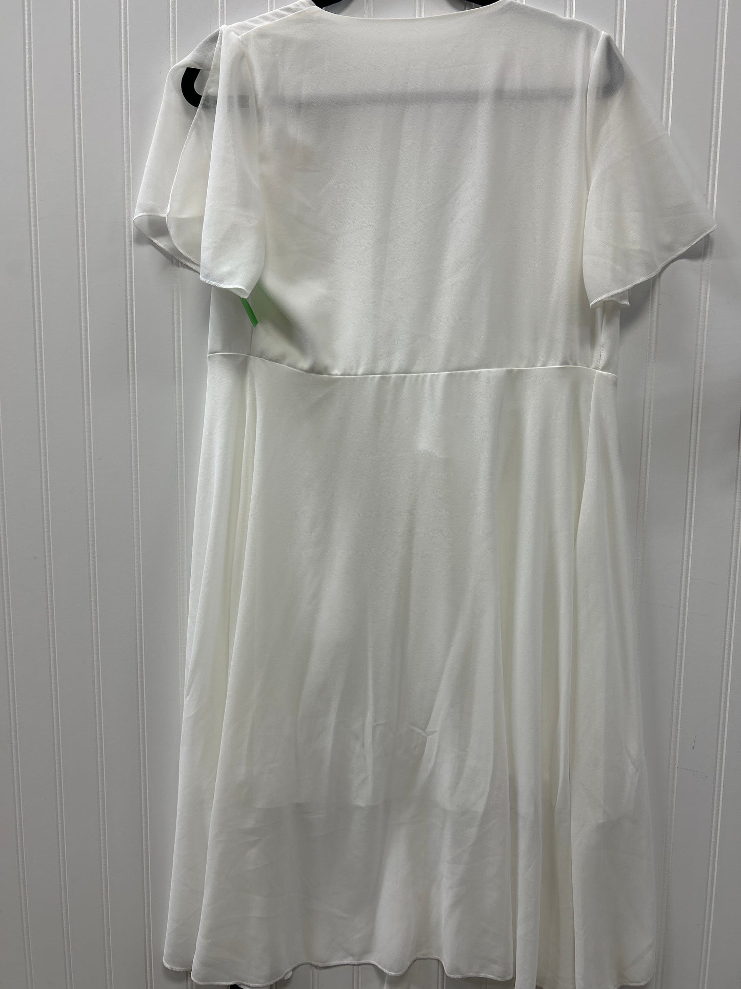 Dress Casual Midi By Cmc In White, Size:S