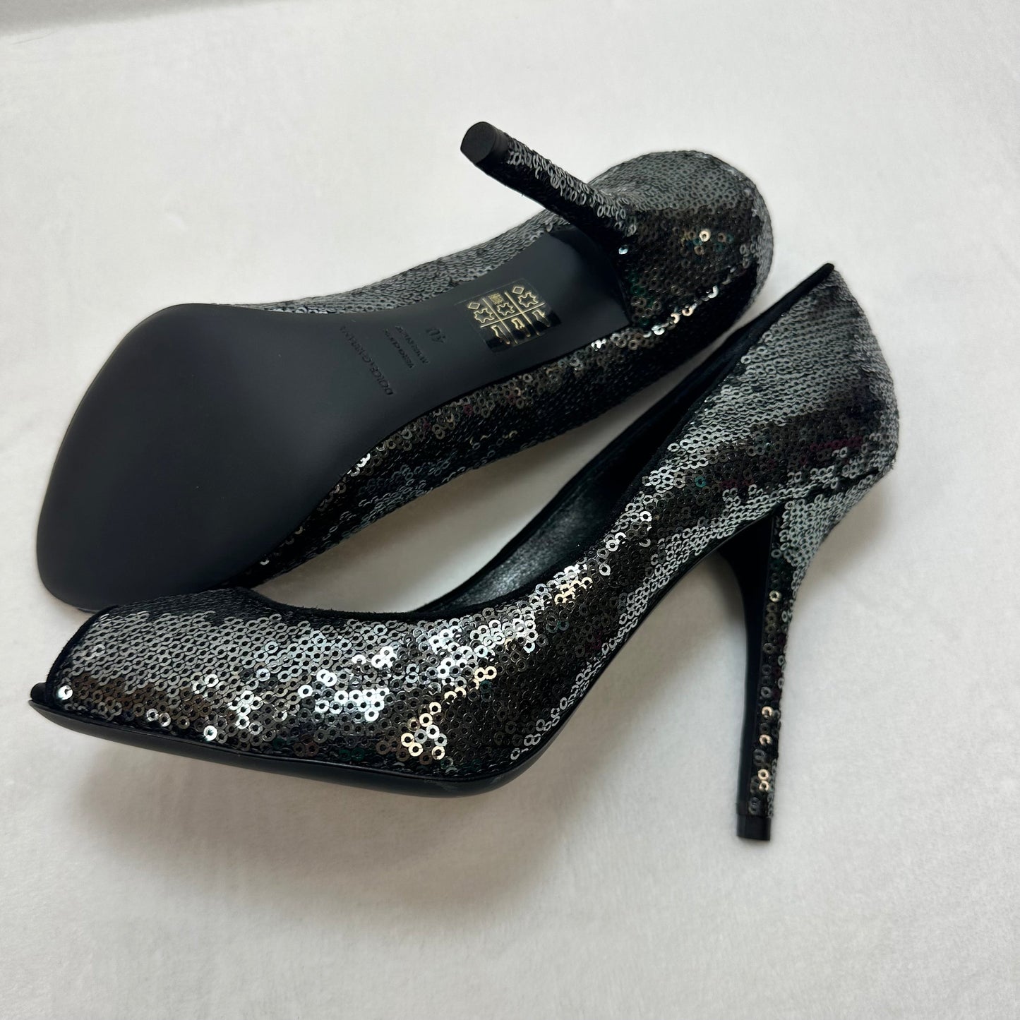 REDUCED/Final Sale: Shoes Heels Luxury Designer By Dolce And Gabbana In Black, Size: 9