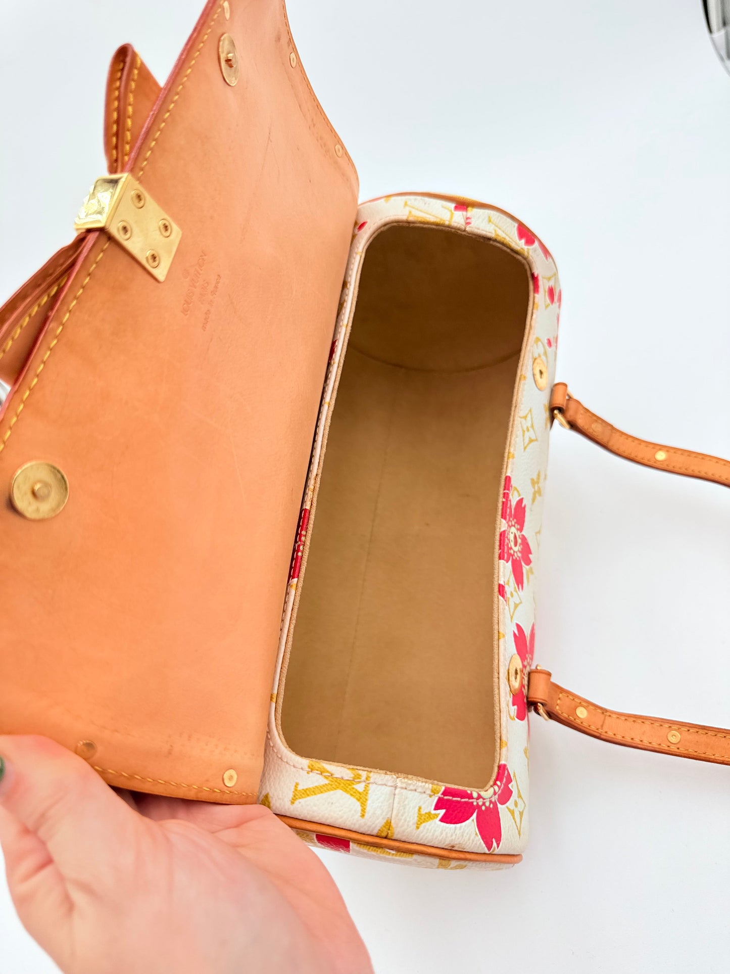 Handbag Luxury Designer By Louis Vuitton, Size: Small