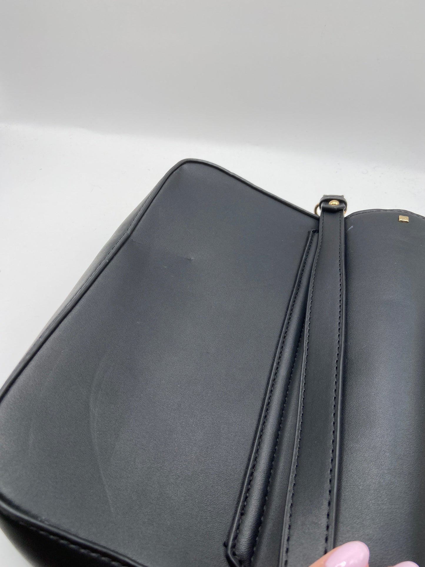 Handbag By Clothes Mentor, Size: Medium