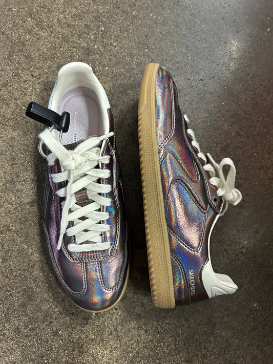 Shoes Sneakers By Skechers In Bronze, Size:8