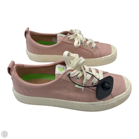 Shoes Sneakers By Cariuma In Pink, Size: 9