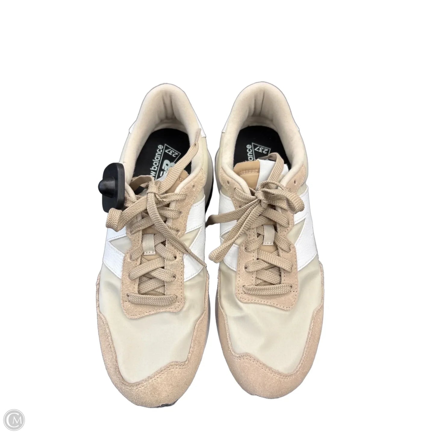 Shoes Athletic By New Balance In Cream, Size: 8