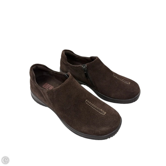 Shoes Flats By Drew In Brown, Size: 7