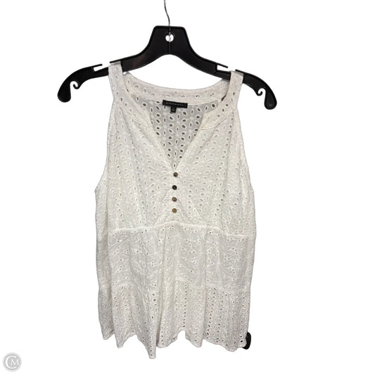 Top Sleeveless By Staccato In White, Size: M