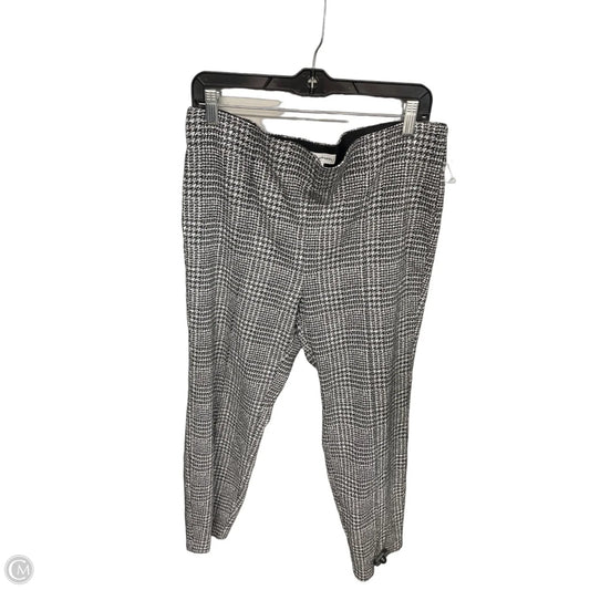 Pants Cropped By Soho Apparel In Black & White, Size: Xl