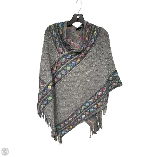 Poncho By Coco And Carmen In Grey & Pink, Size: Osfm